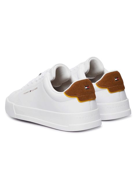 Scarpe Tommy Hilfiger Court Leather Detail Ess Bianco Marrone Uomo TOMMY HILFIGER | Sneakers | FM0FM05367-02R